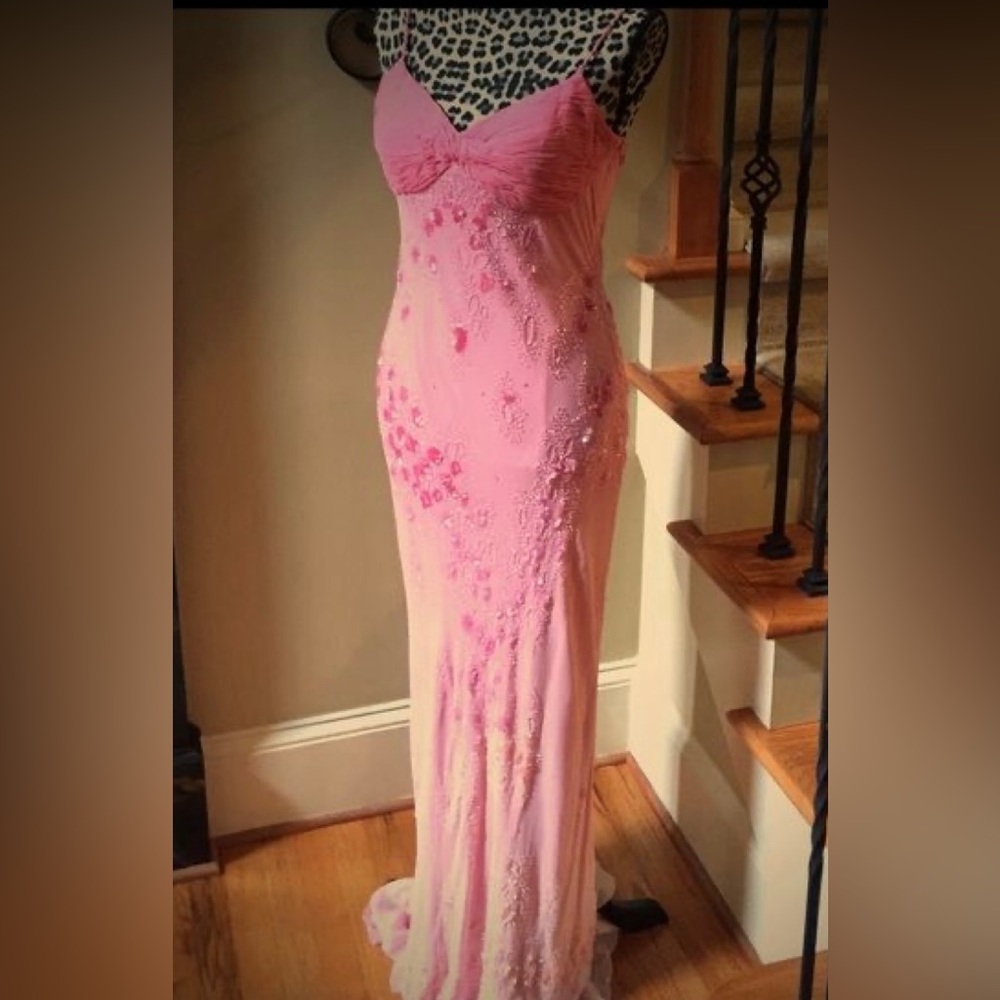 SEARCHING FOR THIS DRESS